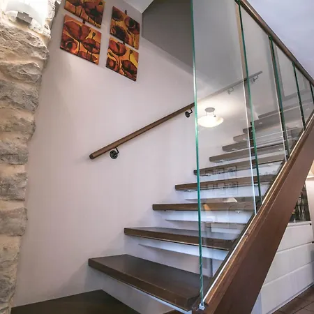 Balcones Con Encanto - Vistas Al Conjunto Monumental Patrimonio De La Humanidad
