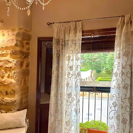 Balcones Con Encanto - Vistas Al Conjunto Monumental Patrimonio De La Humanidad
